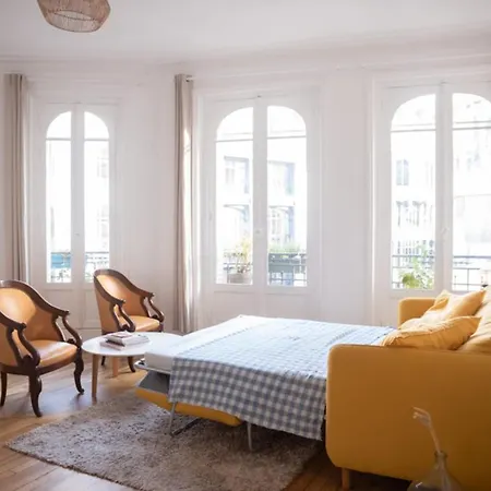 Beautiful Luxurious Apt, Bright And Spacious Appartamento Parigi